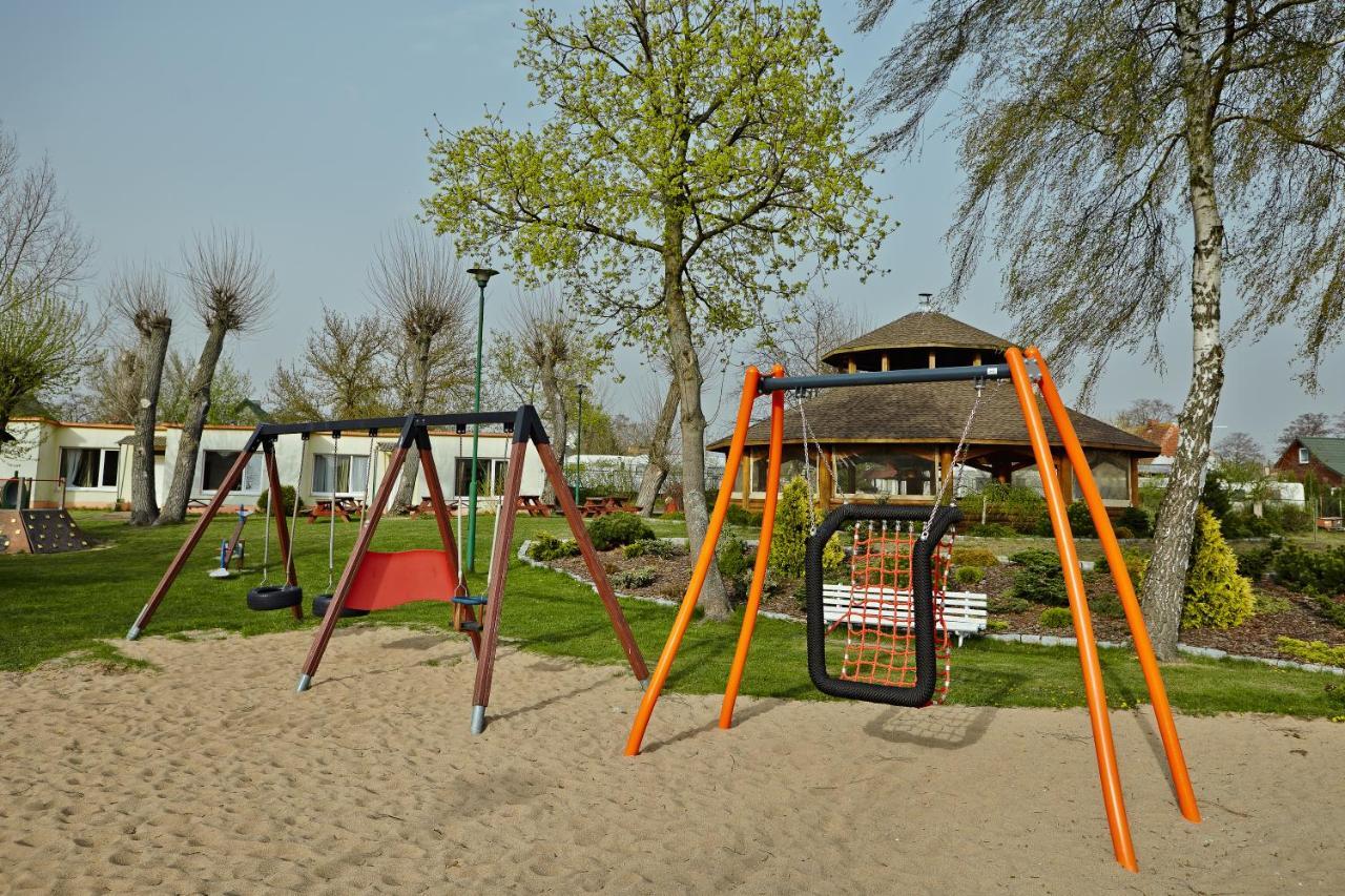 Dukat Medical SPA Dabki Bagian luar foto