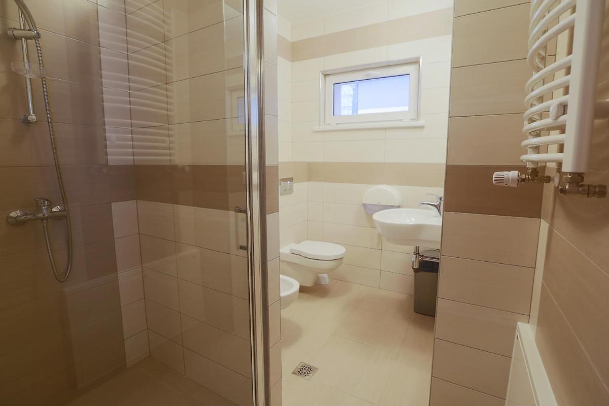 Dukat Medical SPA Dabki Bagian luar foto