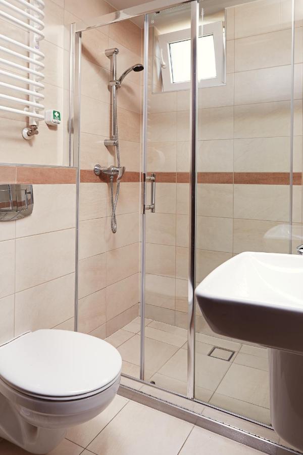 Dukat Medical SPA Dabki Bagian luar foto